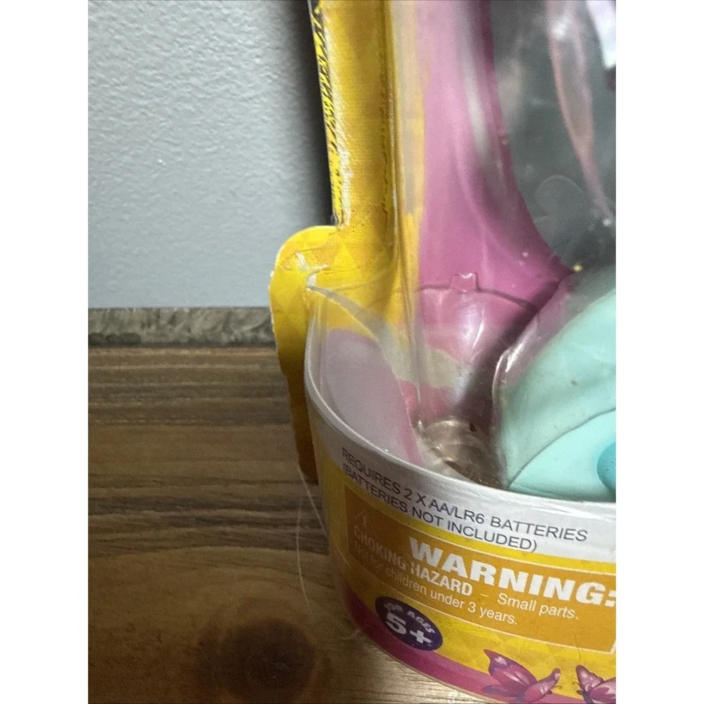 Little Live Pets My Butterfly Wicked Wings Moose Toys 2013 See Description